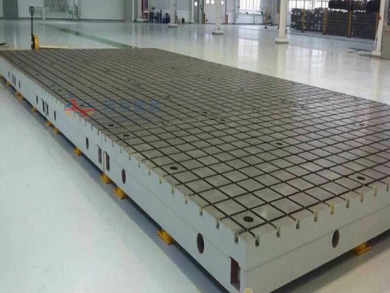 鑄鐵平臺(tái)設(shè)置支撐點(diǎn)與精度的影響